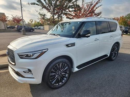 2024 INFINITI QX80 SENSORY AWD