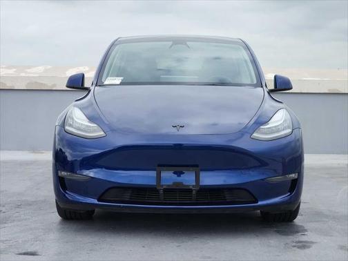 2022 Tesla Model Y Long Range Dual Motor All-Wheel Drive