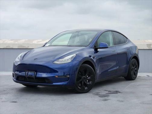 2022 Tesla Model Y Long Range Dual Motor All-Wheel Drive