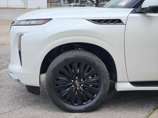 2025 INFINITI QX80 SENSORY AWD