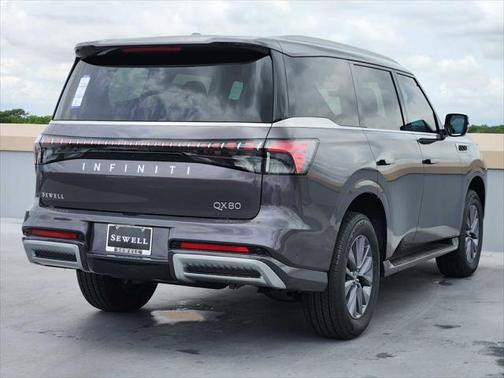 2025 INFINITI QX80 PURE