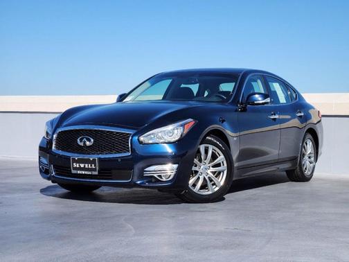 Photo 1 of 23 of 2019 INFINITI Q70 3.7 LUXE