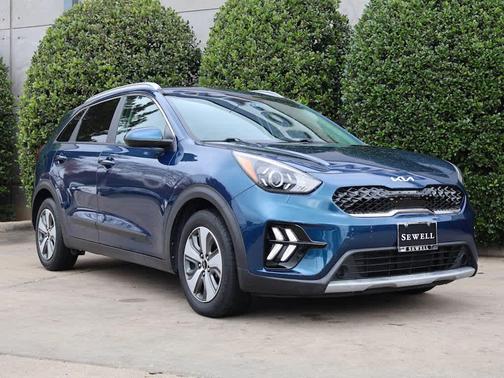 2022 Kia Niro LX