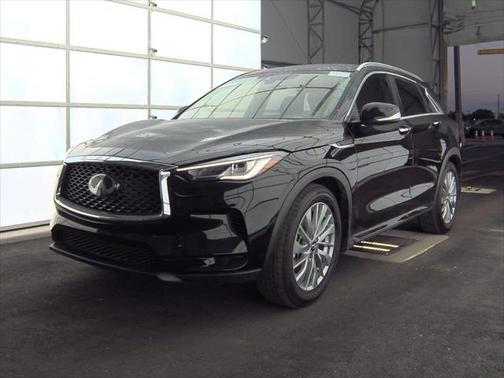 2023 INFINITI QX50 LUXE