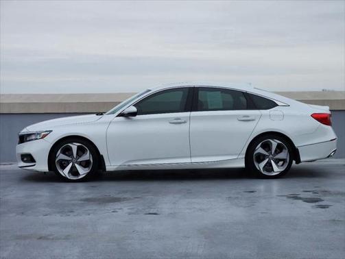 2020 Honda Accord Touring 2.0T