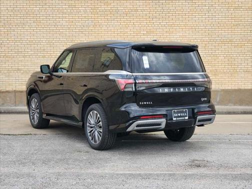 2025 INFINITI QX80 Luxe