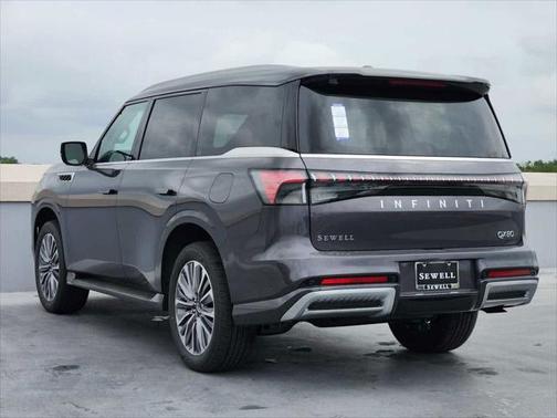 2025 INFINITI QX80 Luxe