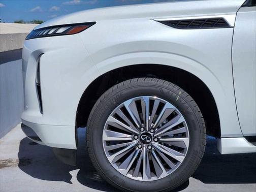 2025 INFINITI QX80 SENSORY AWD