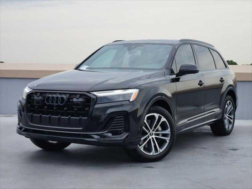 2025 Audi Q7 45 Premium Plus