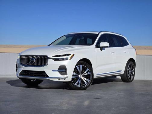 2022 Volvo XC60 B6 Inscription