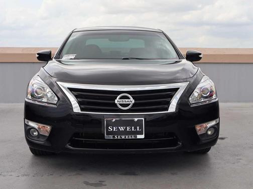Super Black 2015 Nissan Altima 2.5 SV