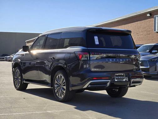 2026 INFINITI QX80 Luxe