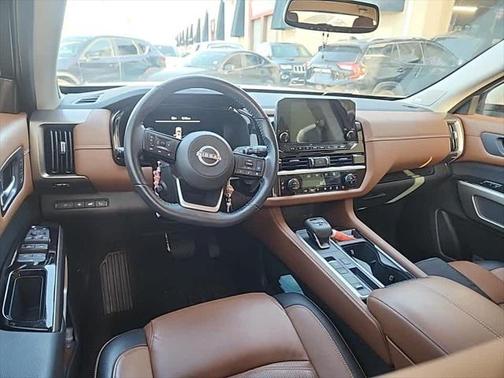 2022 Nissan Pathfinder Platinum 2WD
