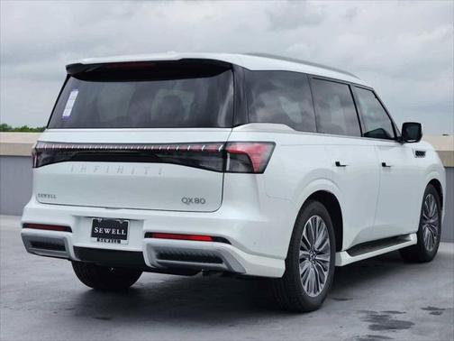 2025 INFINITI QX80 Luxe