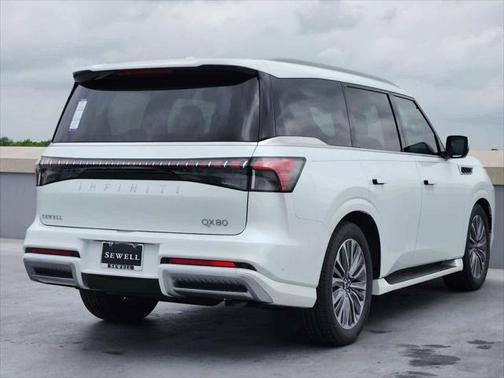 2025 INFINITI QX80 Luxe