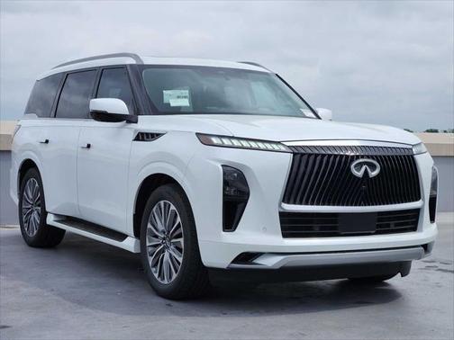 2025 INFINITI QX80 Luxe