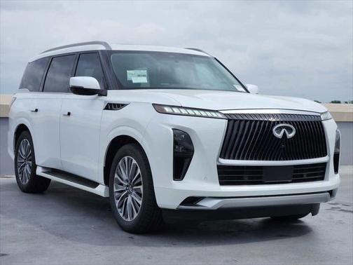 2025 INFINITI QX80 Luxe