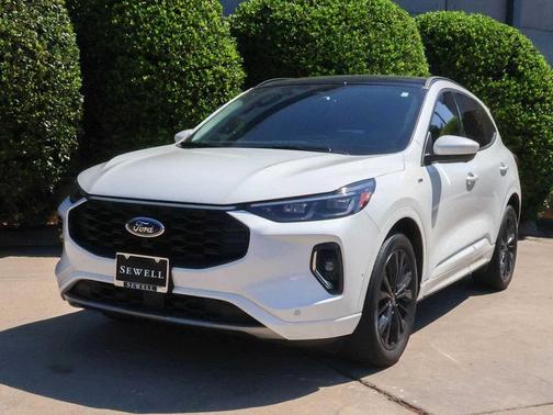 2023 Ford Escape ST-Line Elite