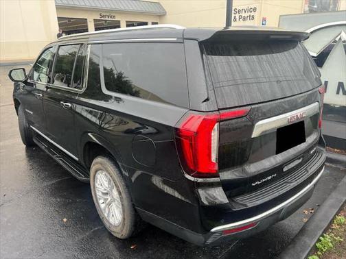 2022 GMC Yukon XL SLT