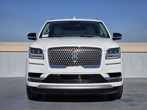 2018 Lincoln Navigator Premiere
