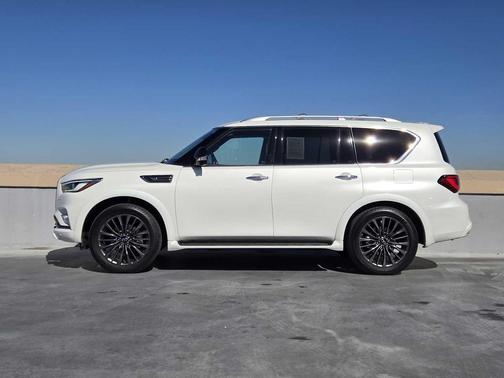 2024 INFINITI QX80 SENSORY