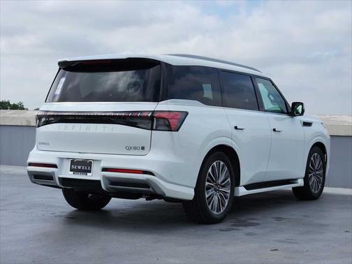 2025 INFINITI QX80 SENSORY AWD