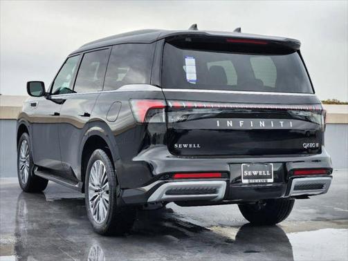 2025 INFINITI QX80 Luxe