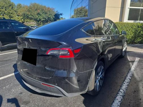 2021 Tesla Model Y Standard Range Rear-Wheel Drive