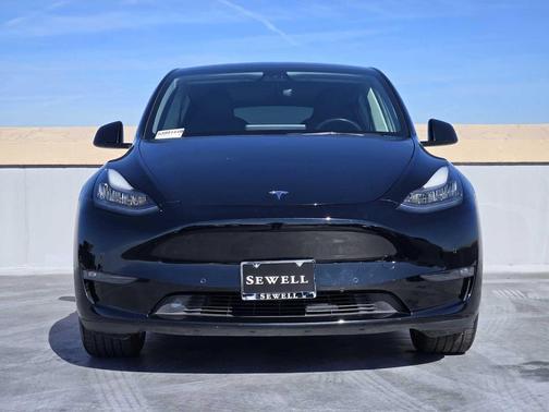 2021 Tesla Model Y Standard Range Rear-Wheel Drive