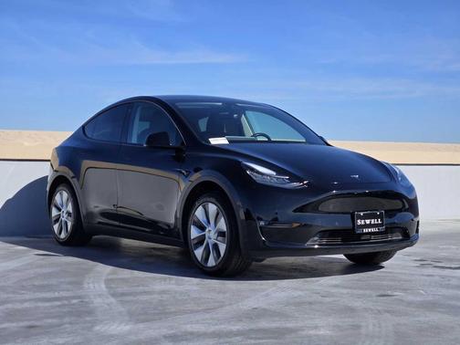 2021 Tesla Model Y Standard Range Rear-Wheel Drive