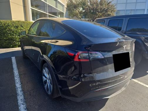 2021 Tesla Model Y Standard Range Rear-Wheel Drive