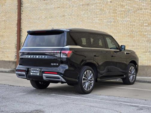 2026 INFINITI QX80 Luxe