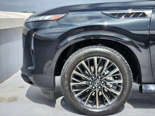 2025 INFINITI QX80 AUTOGRAPH AWD