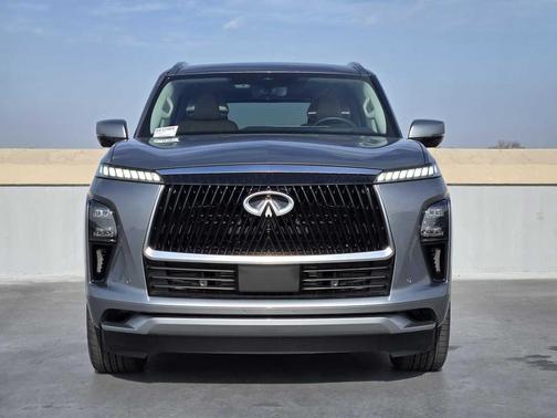 2025 INFINITI QX80 SENSORY AWD