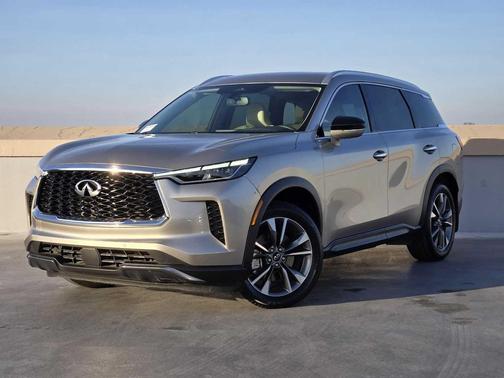 2022 INFINITI QX60 Luxe