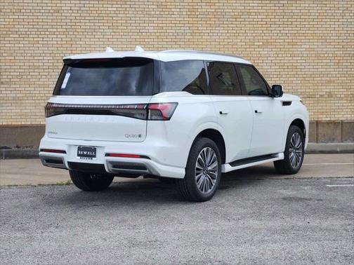 2025 INFINITI QX80 SENSORY AWD