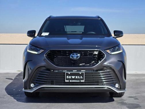 2025 Toyota Highlander XSE