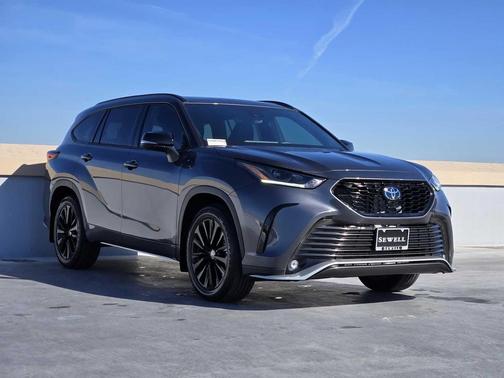 2025 Toyota Highlander XSE