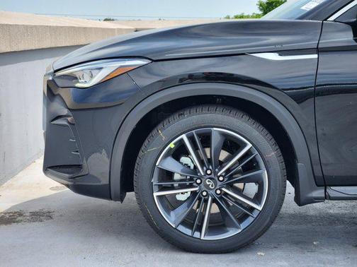 2025 INFINITI QX55 ESSENTIAL