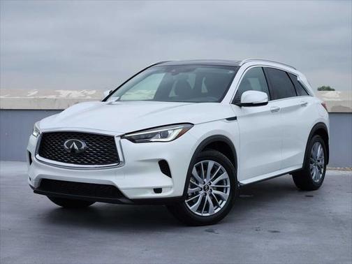 2023 INFINITI QX50 LUXE