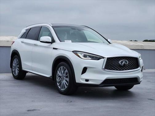 2023 INFINITI QX50 LUXE