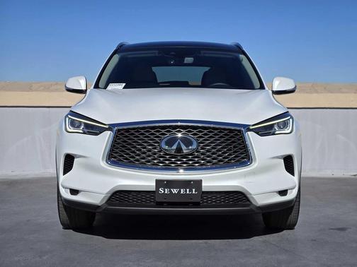 2023 INFINITI QX50 LUXE