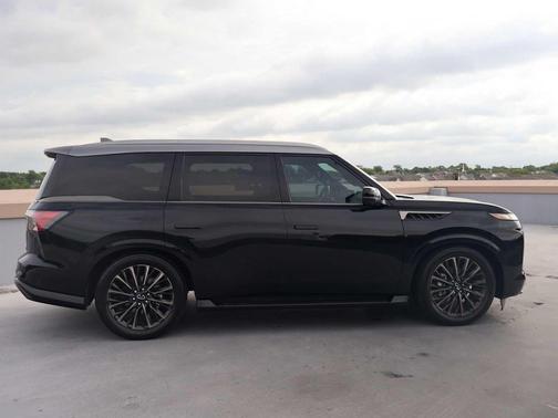 Mineral Black/Graphite Shadow 2025 INFINITI QX80 AUTOGRAPH AWD