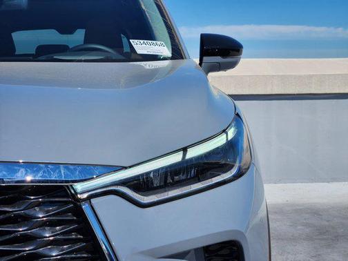 2025 INFINITI QX60 SENSORY