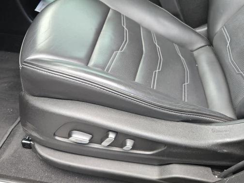 2023 Cadillac XT5 Sport