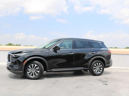 Mineral Black 2025 INFINITI QX60 Pure