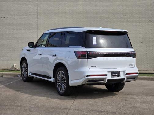 Radiant White 2026 INFINITI QX80 Luxe