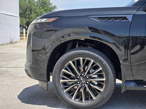 Mineral Black/Graphite Shadow 2026 INFINITI QX80 AUTOGRAPH AWD