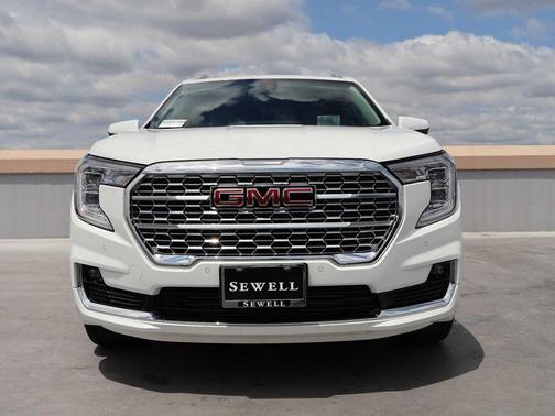 Summit White 2022 GMC Terrain Denali