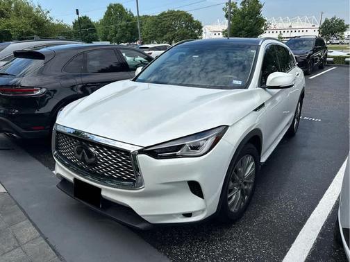 Radiant White 2024 INFINITI QX50 LUXE